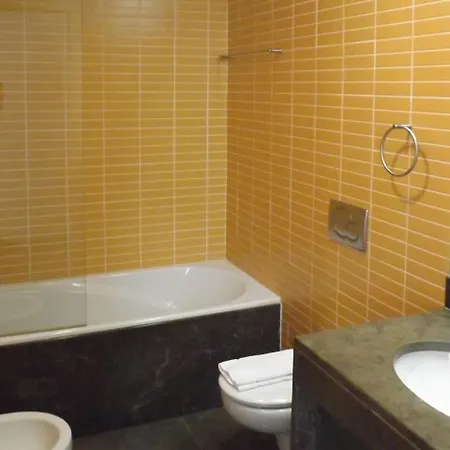 Holiday Ocean View Residences * 阿尔布费拉